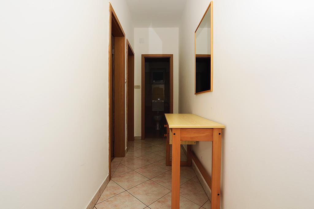 Apartments Lucija Sukošan エクステリア 写真